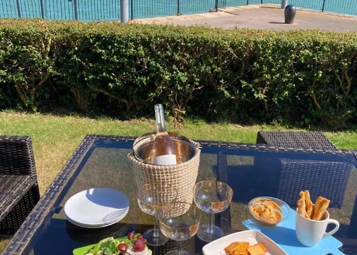 Oyster Bay Holiday Apartment Dundrum