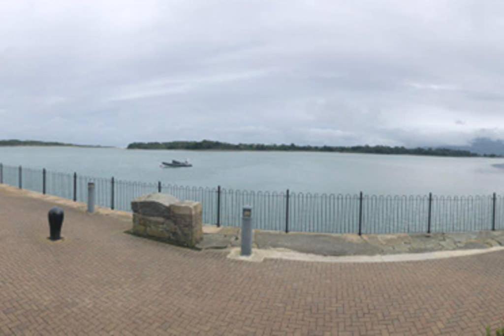 Oyster Bay Dundrum
