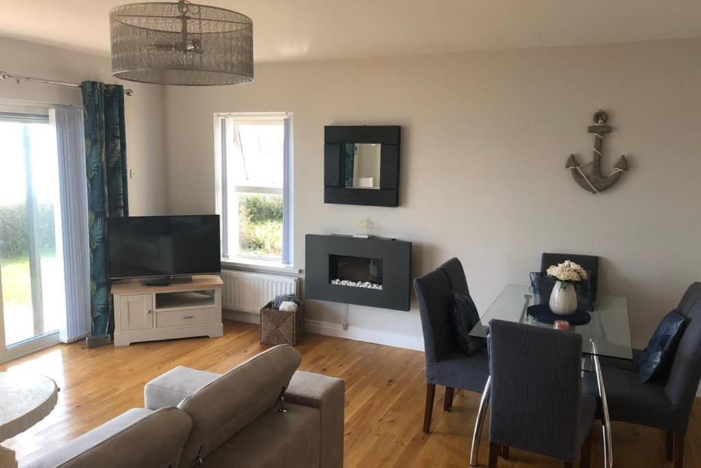 Oyster Bay * Dundrum